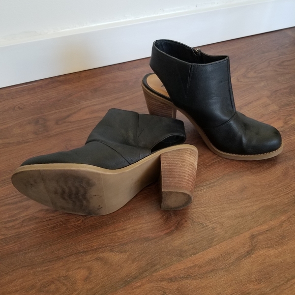 Boots - Picture 2 of 2